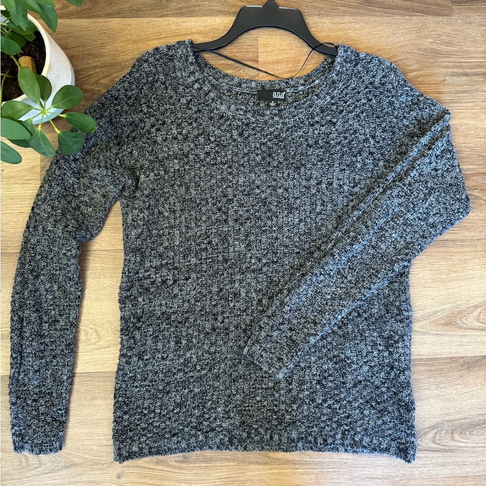 Ana Knit Acrylic Heathered Crewneck Sweater